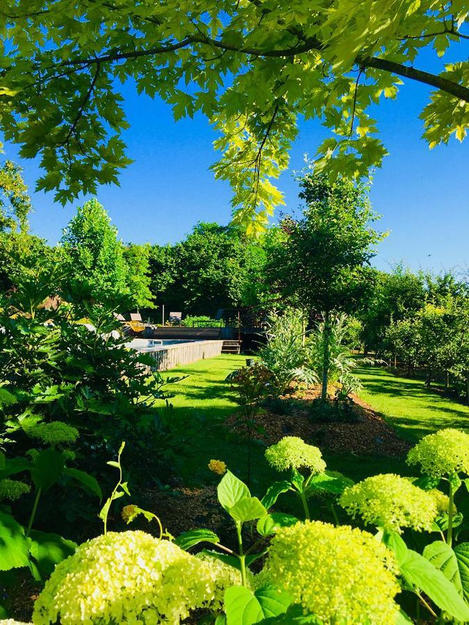 L'Ecole Des Garcons Bed & Breakfast Maigne Dış mekan fotoğraf